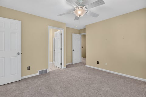Tiny photo for 3410 St James Avenue, Bettendorf, IA 52722 (MLS # 12711353)