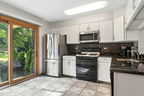 Tiny photo for 4608 Mumford Drive, Hoffman Estates, IL 60192 (MLS # 12767071)