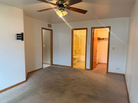 Tiny photo for Crest Hill, IL 60435 (MLS # 12652194)