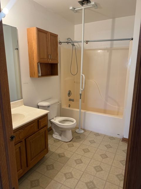 Tiny photo for Crest Hill, IL 60435 (MLS # 12652194)
