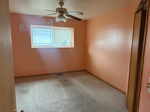 Tiny photo for Crest Hill, IL 60435 (MLS # 12652194)