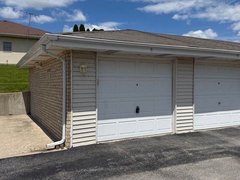 Tiny photo for Crest Hill, IL 60435 (MLS # 12652194)