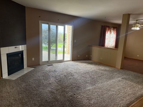 Tiny photo for Crest Hill, IL 60435 (MLS # 12652194)