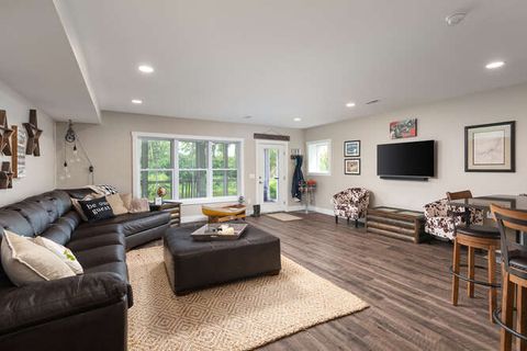 Tiny photo for 17 Windward Way, Ottawa, IL 61350 (MLS # 12433038)