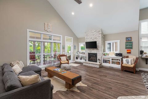 Tiny photo for 17 Windward Way, Ottawa, IL 61350 (MLS # 12433038)