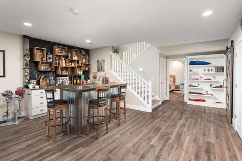 Tiny photo for 17 Windward Way, Ottawa, IL 61350 (MLS # 12433038)