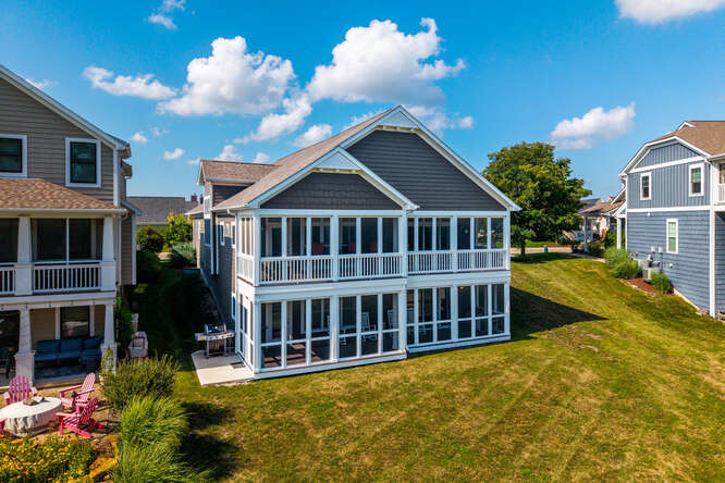 17 Windward Way