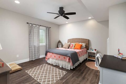 Tiny photo for 17 Windward Way, Ottawa, IL 61350 (MLS # 12433038)