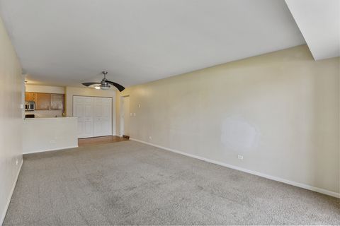 Tiny photo for 764 N Gary Avenue #110, Carol Stream, IL 60188 (MLS # 12587624)