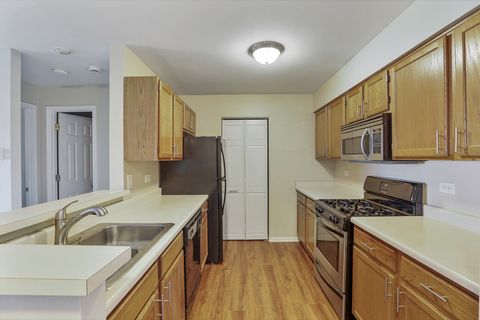 Tiny photo for 764 N Gary Avenue #110, Carol Stream, IL 60188 (MLS # 12587624)