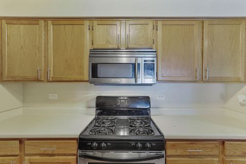 Tiny photo for 764 N Gary Avenue #110, Carol Stream, IL 60188 (MLS # 12587624)