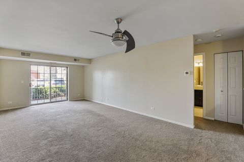 Tiny photo for 764 N Gary Avenue #110, Carol Stream, IL 60188 (MLS # 12587624)