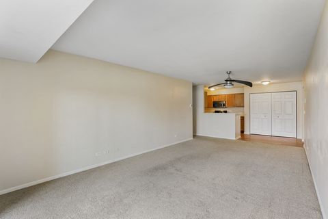 Tiny photo for 764 N Gary Avenue #110, Carol Stream, IL 60188 (MLS # 12587624)