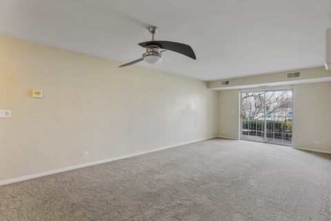 Tiny photo for 764 N Gary Avenue #110, Carol Stream, IL 60188 (MLS # 12587624)