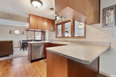 Tiny photo for 4523 S CONCORD Street, Davenport, IA 52802 (MLS # QC4270102)