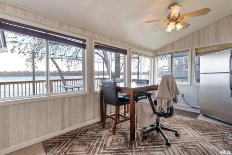 Tiny photo for 4523 S CONCORD Street, Davenport, IA 52802 (MLS # QC4270102)