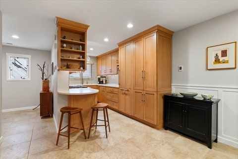 Tiny photo for 982 S Park Terrace, Chicago, IL 60605 (MLS # 12599441)