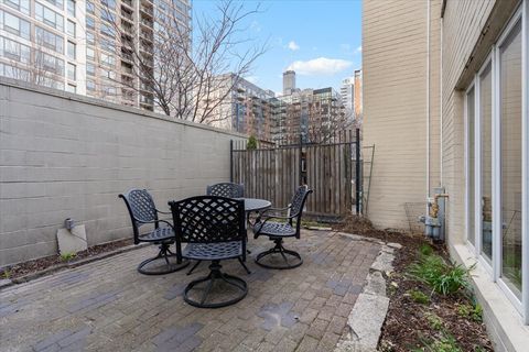 Tiny photo for 982 S Park Terrace, Chicago, IL 60605 (MLS # 12599441)