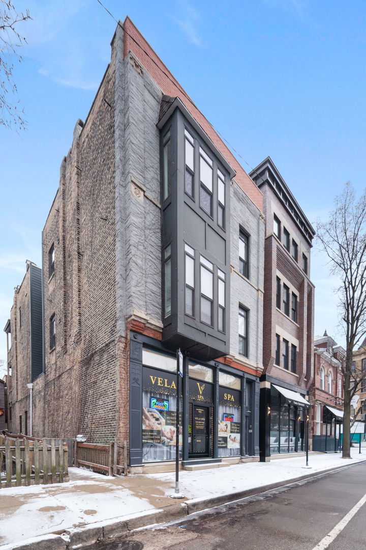 965 W 18th Street CH1