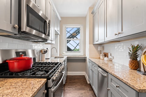 Tiny photo for 3520 N Lake Shore Drive #7J, Chicago, IL 60657 (MLS # 12753184)