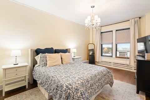 Tiny photo for 3520 N Lake Shore Drive #7J, Chicago, IL 60657 (MLS # 12753184)