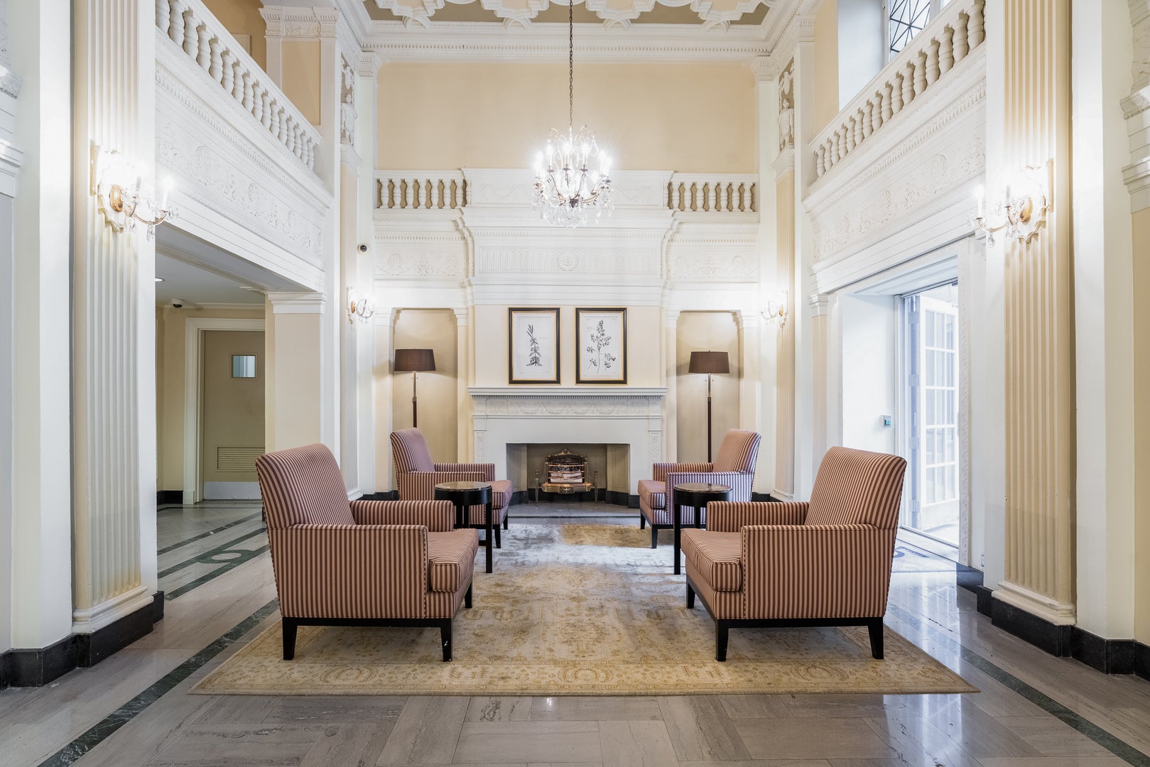 3520 N Lake Shore Drive 7J