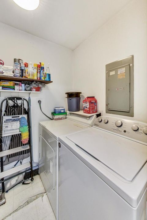 Tiny photo for 747 GARFIELD Avenue #C, Libertyville, IL 60048 (MLS # 12451308)