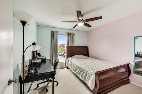 Tiny photo for 747 GARFIELD Avenue #C, Libertyville, IL 60048 (MLS # 12451308)