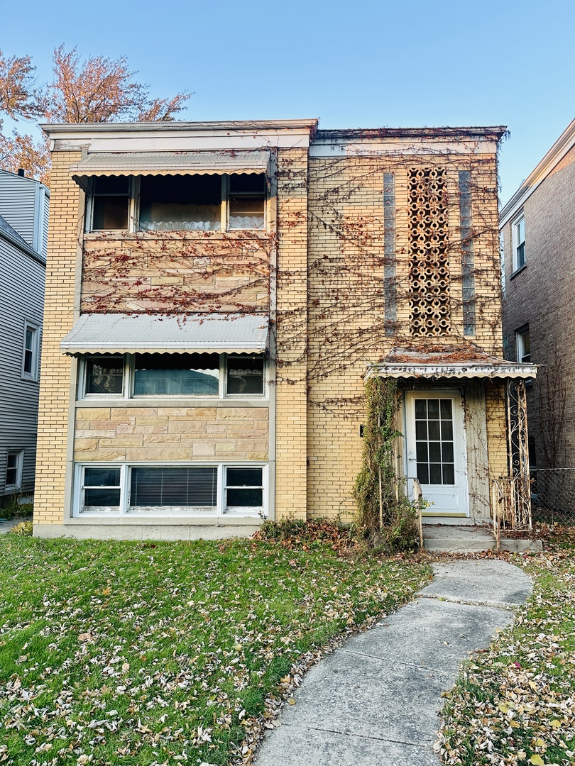 Chicago, Illinois 60641, United States, 5 Bedrooms Bedrooms, ,3 BathroomsBathrooms,Residential,Active,244545