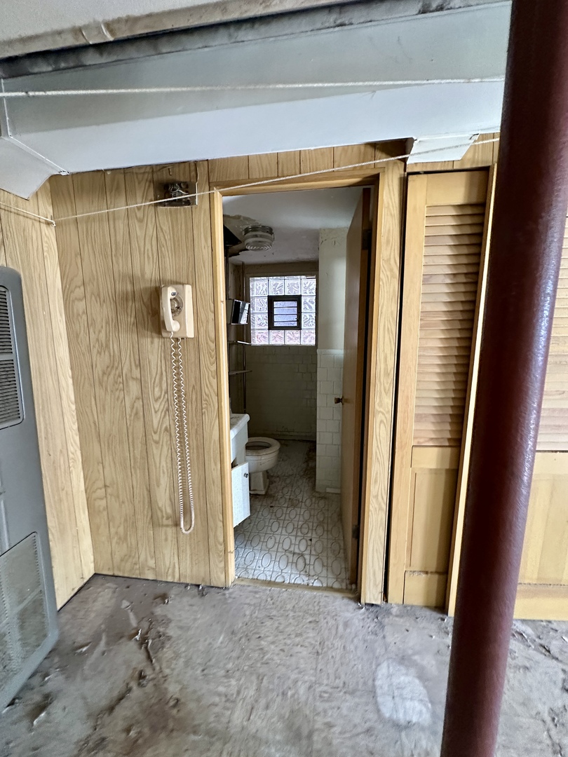 Chicago, Illinois 60641, United States, 5 Bedrooms Bedrooms, ,3 BathroomsBathrooms,Residential,Active,244545