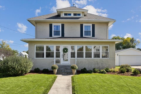 Photo of 324 6th Avenue, De Witt, IA 52742 (MLS # 12777419)