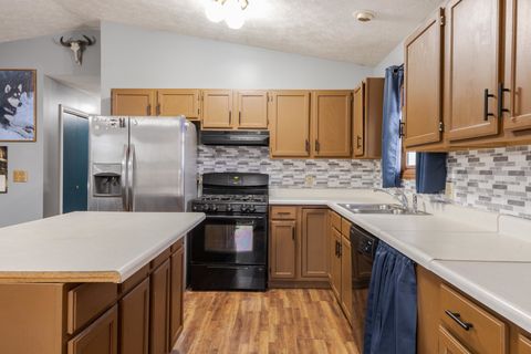 Tiny photo for 2713 Essington Street, Bloomington, IL 61705 (MLS # 12531552)