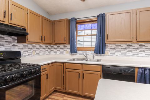 Tiny photo for 2713 Essington Street, Bloomington, IL 61705 (MLS # 12531552)