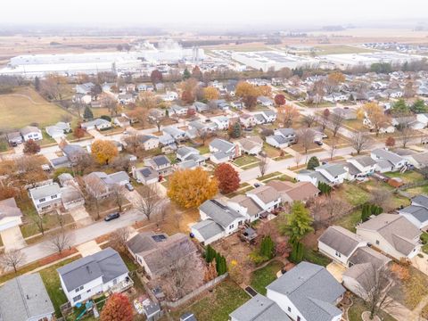 Tiny photo for 2713 Essington Street, Bloomington, IL 61705 (MLS # 12531552)