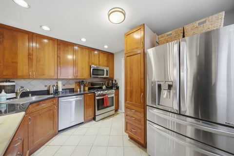 Tiny photo for 1626 W Greenleaf Avenue #1E, Chicago, IL 60626 (MLS # 12759690)