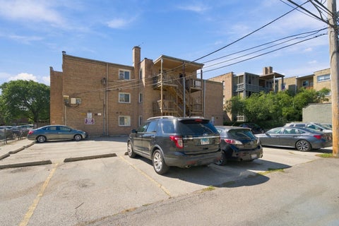 Tiny photo for 1626 W Greenleaf Avenue #1E, Chicago, IL 60626 (MLS # 12759690)