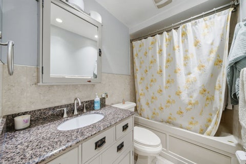 Tiny photo for 1626 W Greenleaf Avenue #1E, Chicago, IL 60626 (MLS # 12759690)