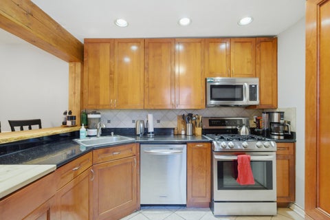 Tiny photo for 1626 W Greenleaf Avenue #1E, Chicago, IL 60626 (MLS # 12759690)