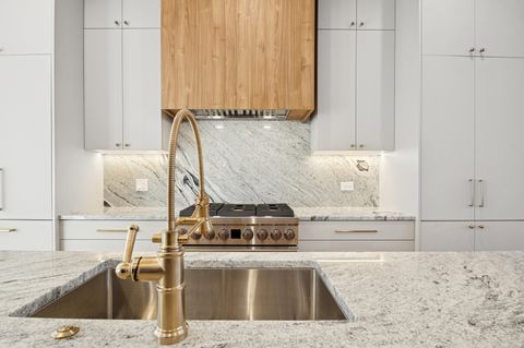 Tiny photo for 2246 W Lyndale Street #1, Chicago, IL 60647 (MLS # 12614209)