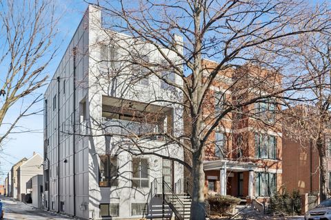 Photo of 2246 W Lyndale Street #1, Chicago, IL 60647 (MLS # 12614209)