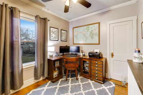 Tiny photo for 921 Wenonah Avenue, Oak Park, IL 60304 (MLS # 12570115)