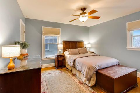 Tiny photo for 921 Wenonah Avenue, Oak Park, IL 60304 (MLS # 12570115)