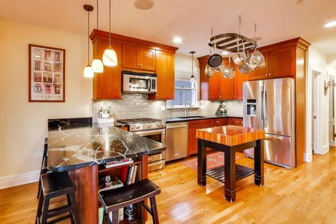 Tiny photo for 921 Wenonah Avenue, Oak Park, IL 60304 (MLS # 12570115)