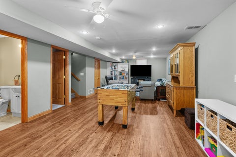 Tiny photo for 2530 Bellevue Avenue, Bettendorf, IA 52722 (MLS # 12740623)