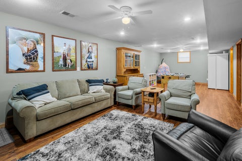 Tiny photo for 2530 Bellevue Avenue, Bettendorf, IA 52722 (MLS # 12740623)