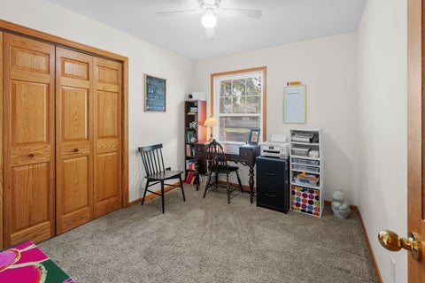 Tiny photo for 2530 Bellevue Avenue, Bettendorf, IA 52722 (MLS # 12740623)