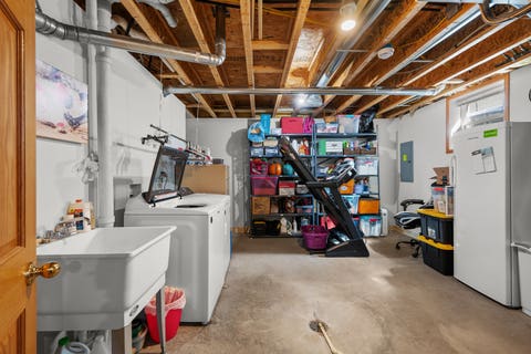Tiny photo for 2530 Bellevue Avenue, Bettendorf, IA 52722 (MLS # 12740623)