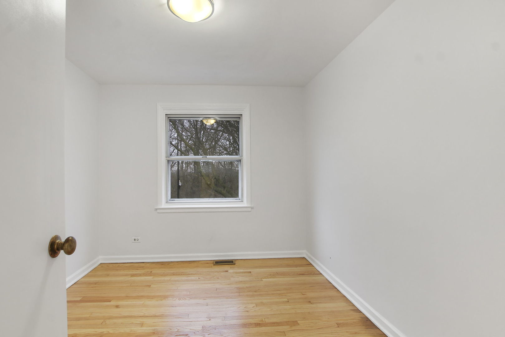 6521 N Kedzie Avenue