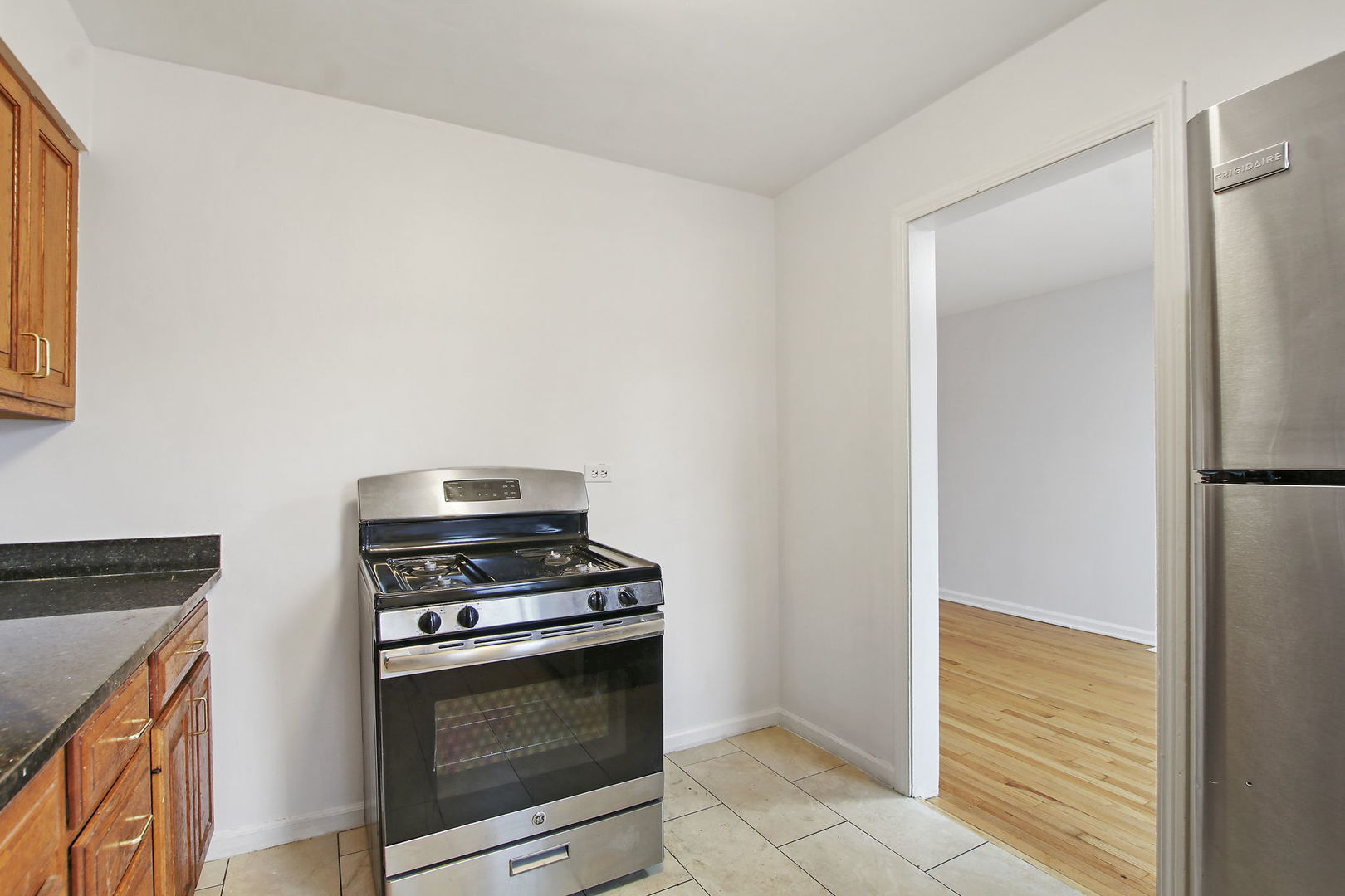 6521 N Kedzie Avenue