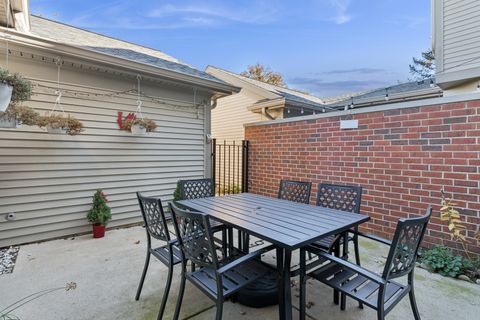 Tiny photo for 1838 Aberdeen Drive, Glenview, IL 60025 (MLS # 12512920)